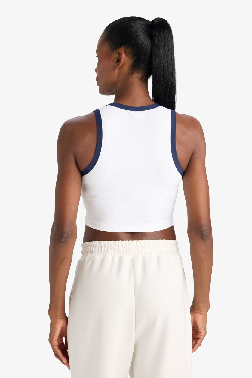 Kadın Beyaz Crop Baskılı Bisiklet Yaka Sporcu Atlet