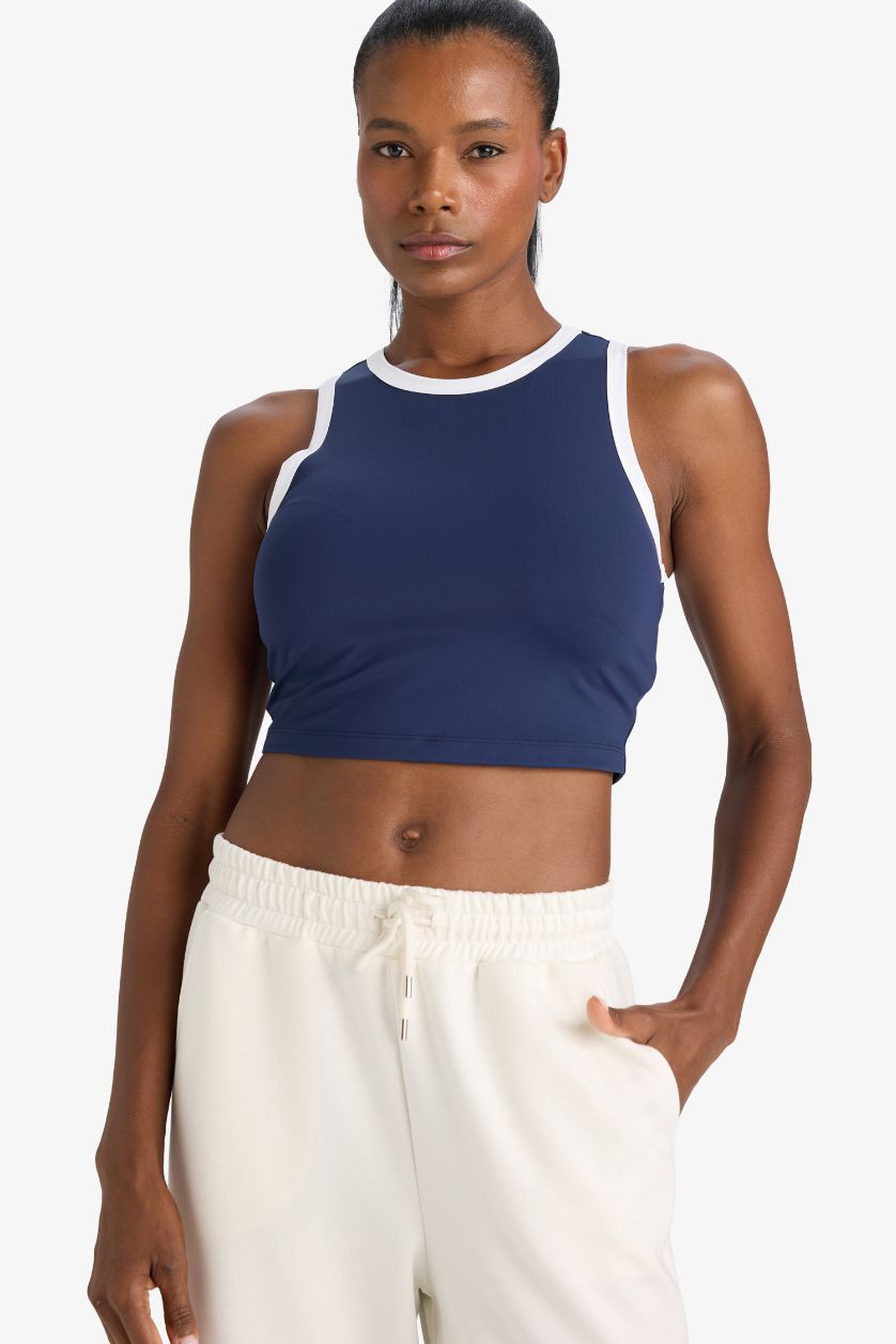 WOMAN NAVY DeFactoFit Crew Neck Sports Crop Top