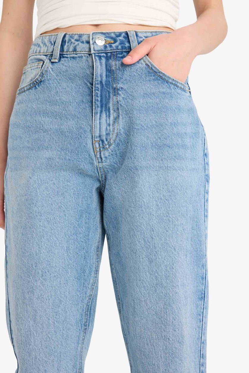 Kadın Mavi %100 Pamuk Lina Mom Fıt Yüksek Bel Düz Paça Jean Kar Yıkamalı Pantolon