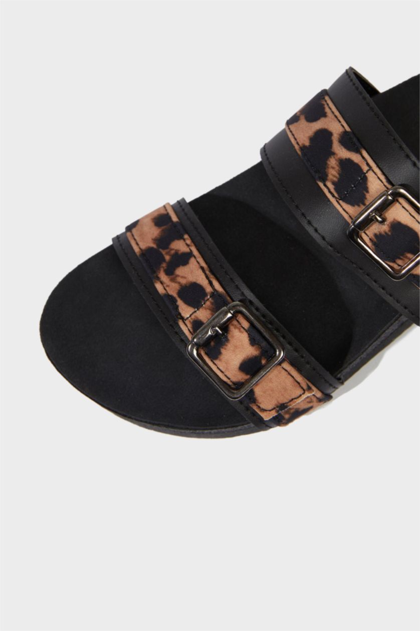 Kız Çocuk - Genç Kız Karma Leopar Desenli Düz Taban Terlik Kız Çocuk