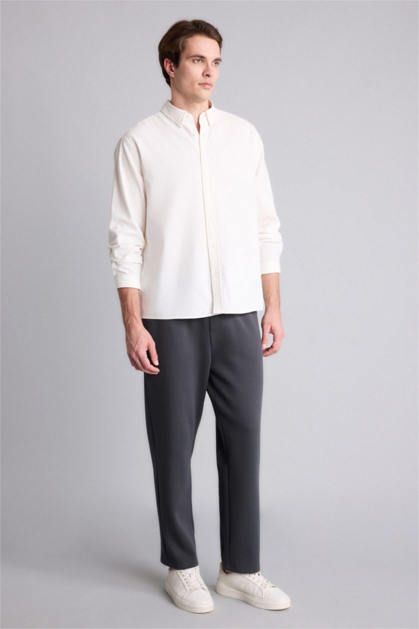 رجال أنثرا Regular Fit Trousers