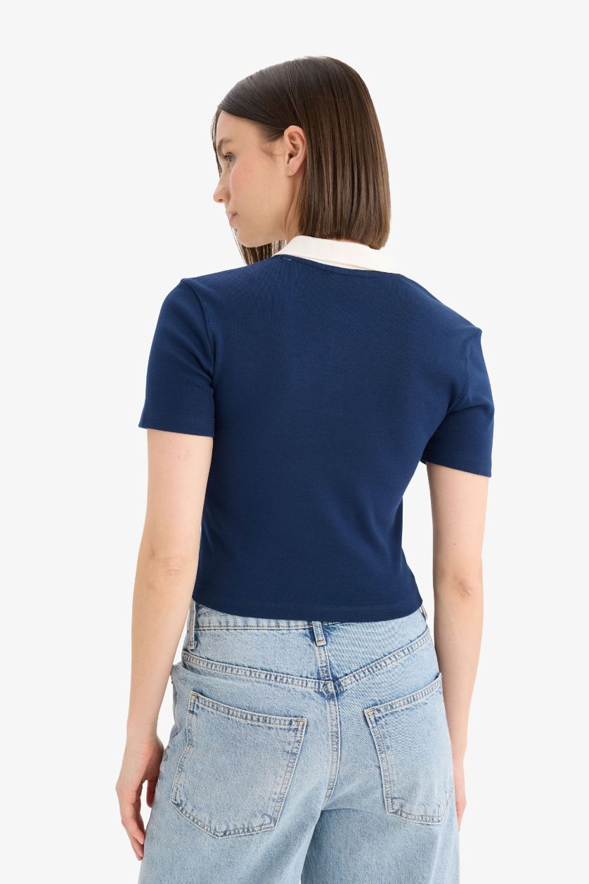 Kadın Lacivert Fitted Polo Yaka Baskılı Ribana Kısa Kollu Tişört