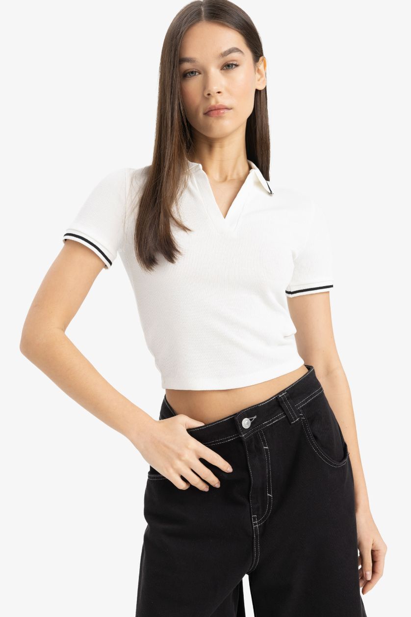 نساء اوف وايت تيشيرت بولو نص كم