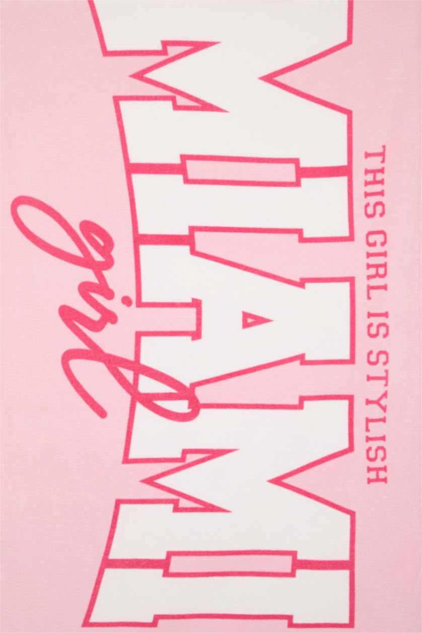 GIRLS & TEENS Pink Girl Patterned Woven Beach Towel