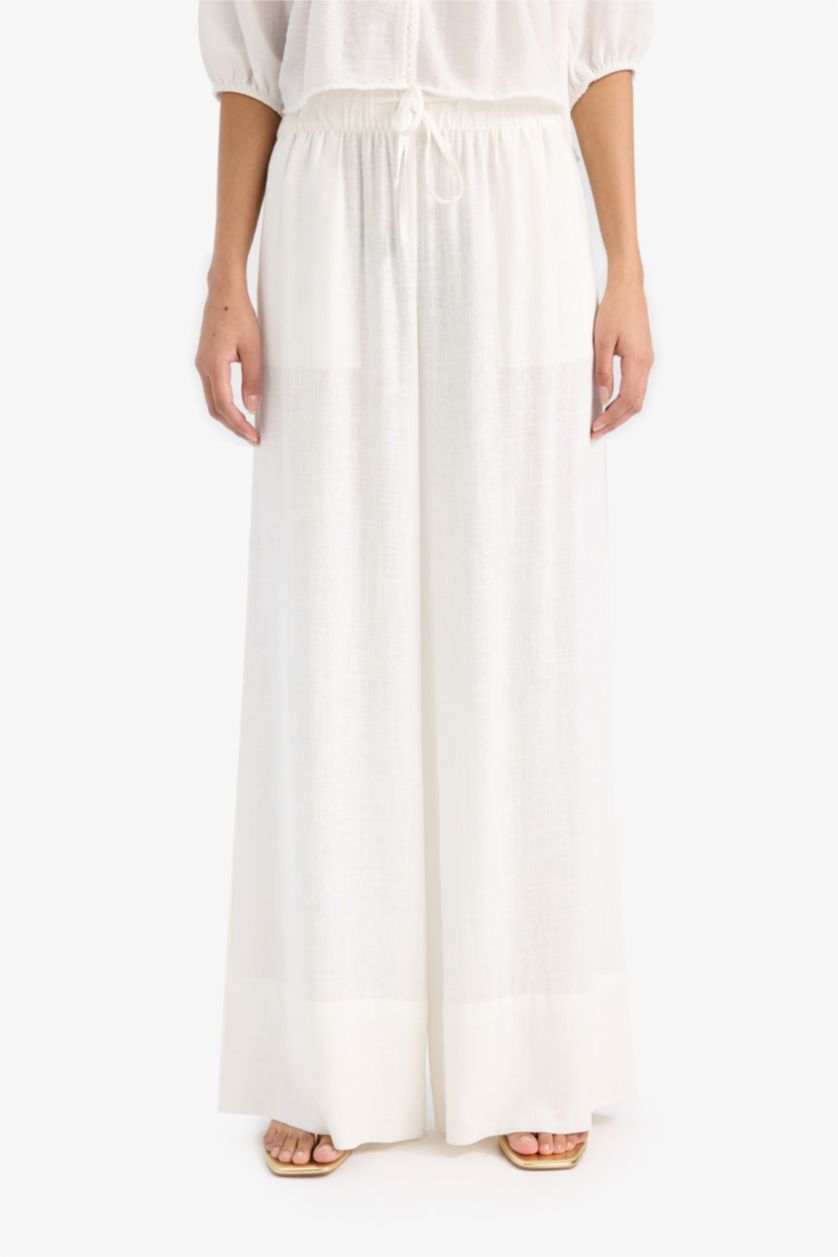 Woman White Wide Leg Elastic Waist Midi Linen Trousers
