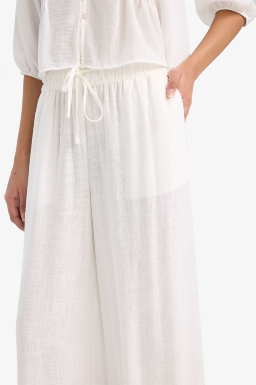 Woman White Wide Leg Elastic Waist Midi Linen Trousers