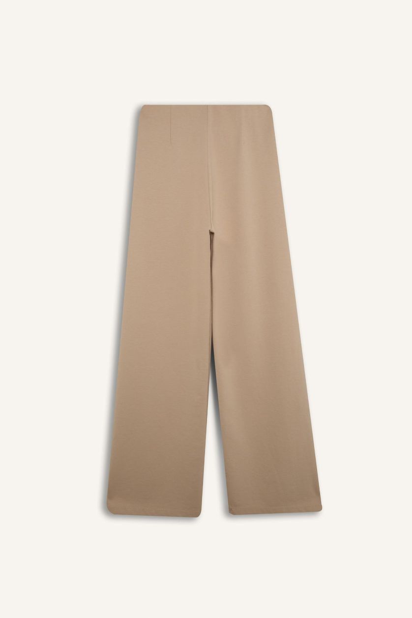 FEMME Beige Pantalon large basique à longueur standard
