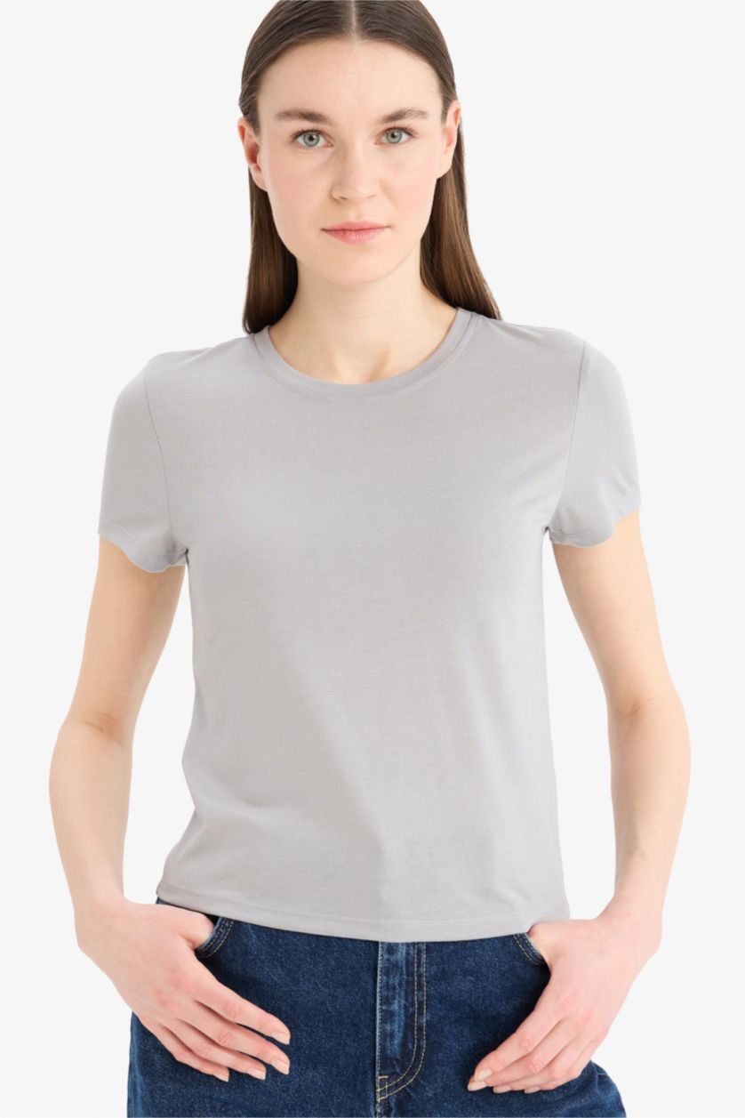 Woman Light Grey Fitted Crew Neck Basic Short Sleeve T-Shirt