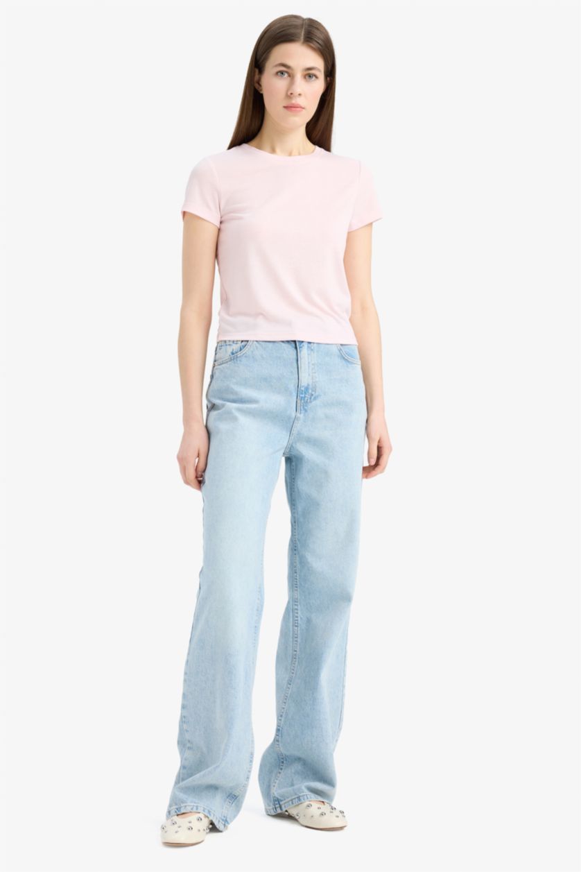 Woman Light Pink Fitted Crew Neck Basic Short Sleeve T-Shirt