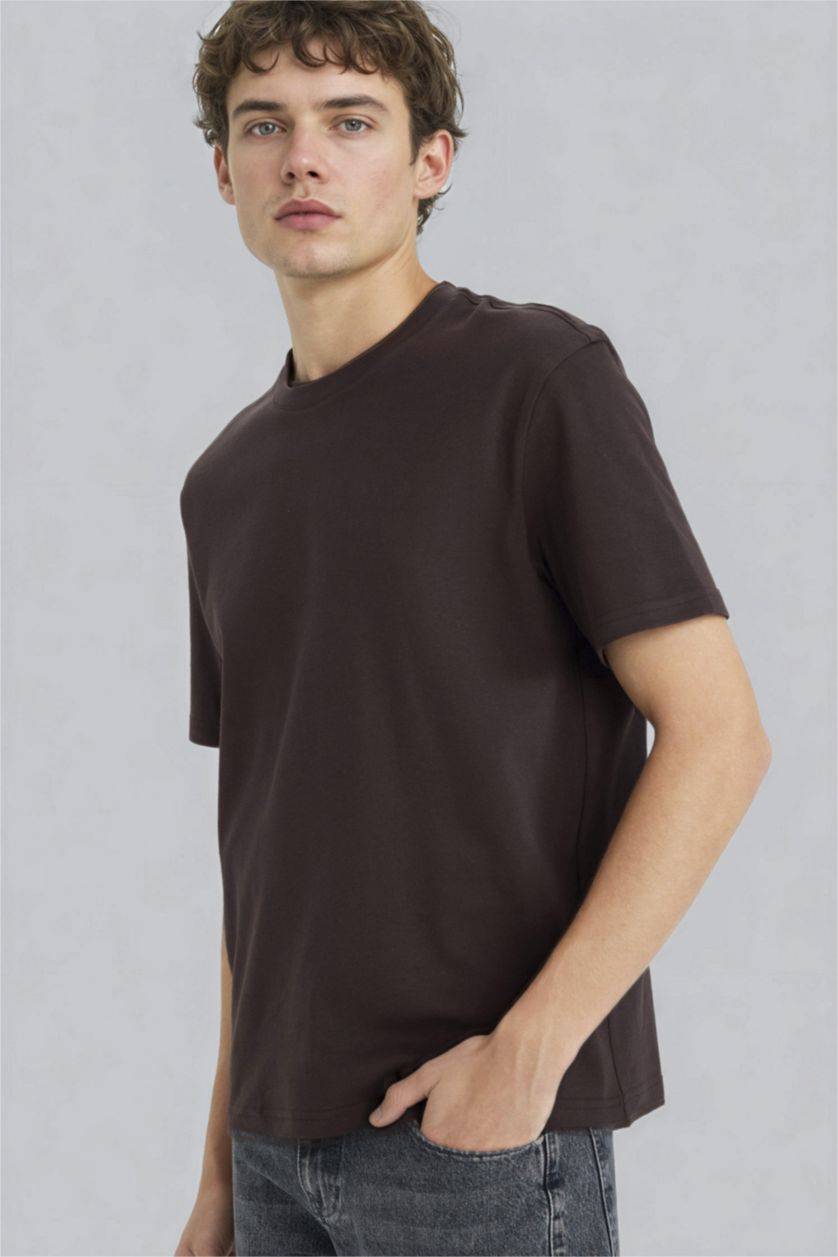 Man Brown 100% Cotton Regular Fit Crew Neck Basic T-Shirt