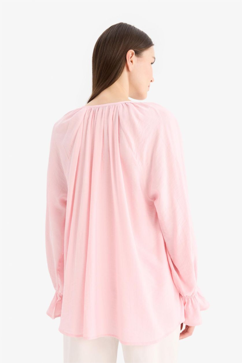Kadın Açık Pembe Bağcıklı Yaka Krinkıl Kumaş Uzun Kollu Bluz Tesettür Tunik