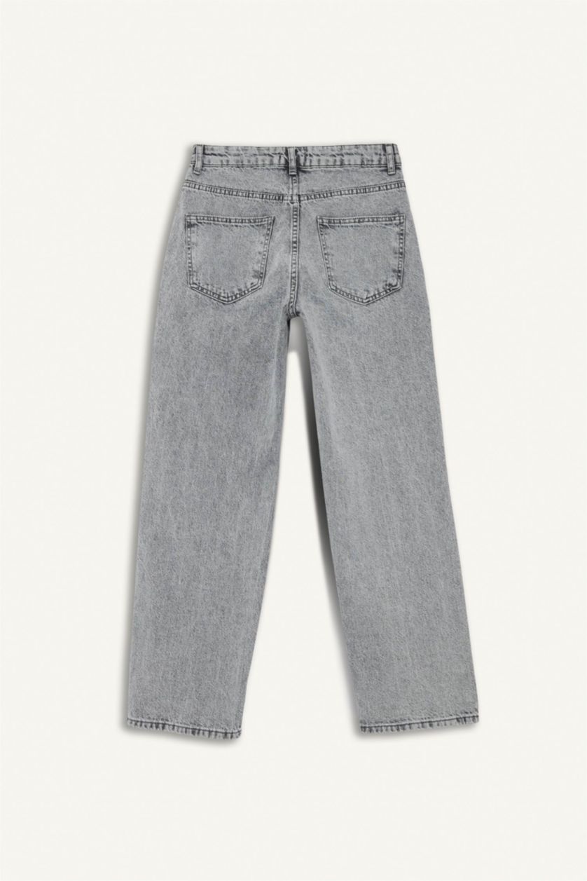 Kadın Gri Straight Fit Yüksek Bel Kısa Paça Jean Yıkamalı Pantolon