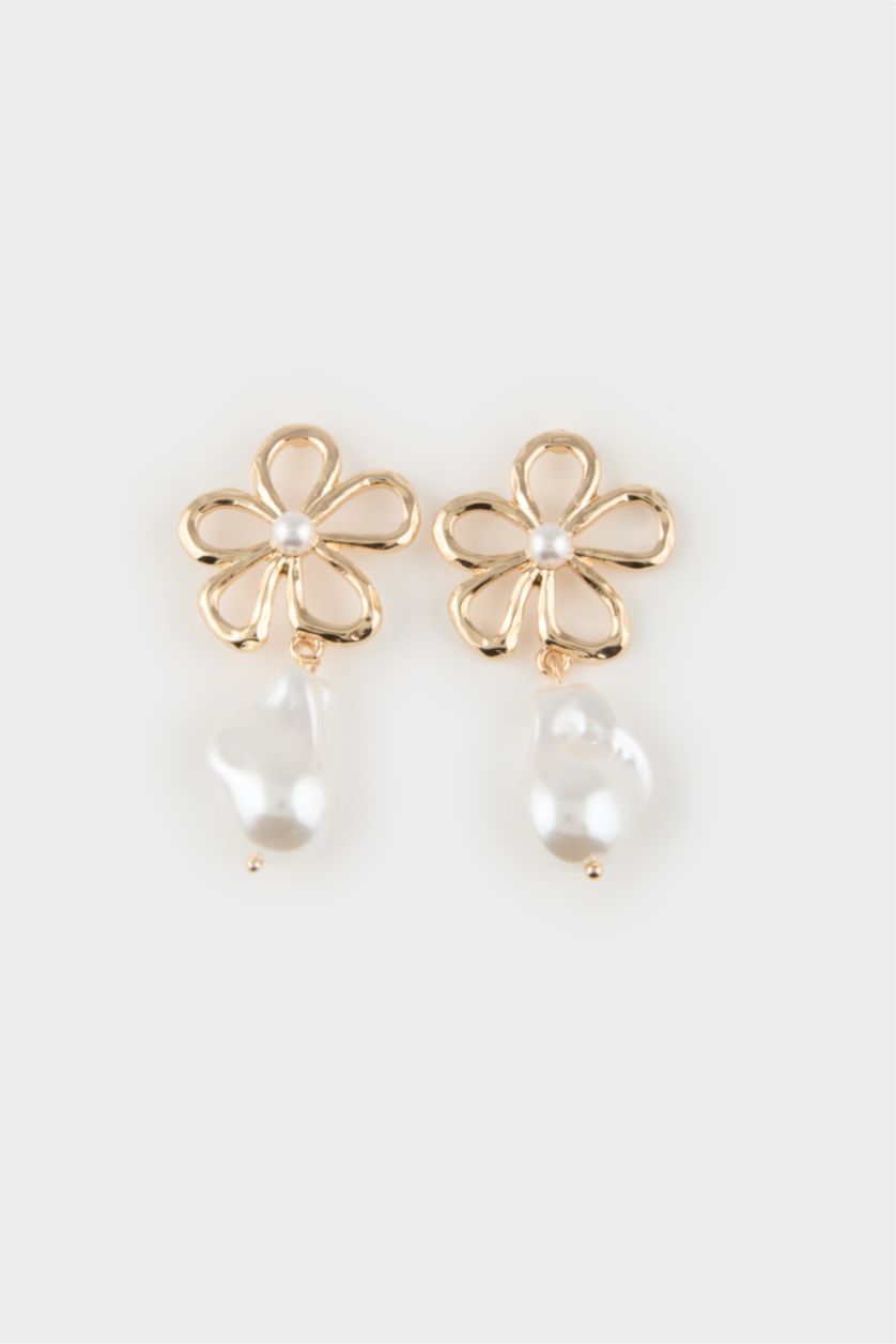 Woman Karma Woman Floral Pearl Earrings