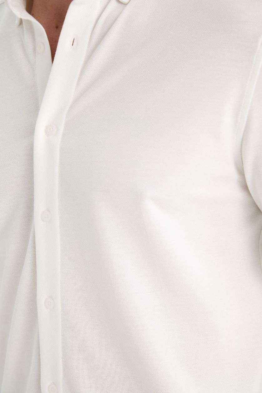 رجالي بيج فاتح قميص بولو كم طويل قصة عادية