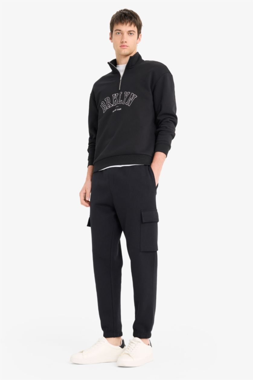 MAN Black Regular Fit Cargo Pants