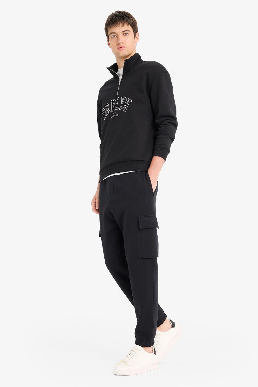 MAN Black Regular Fit Cargo Pants