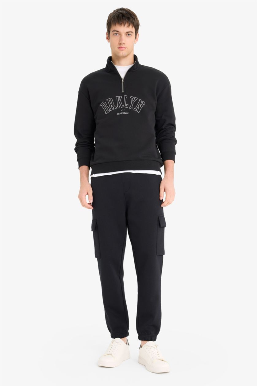 MAN Black Regular Fit Cargo Pants