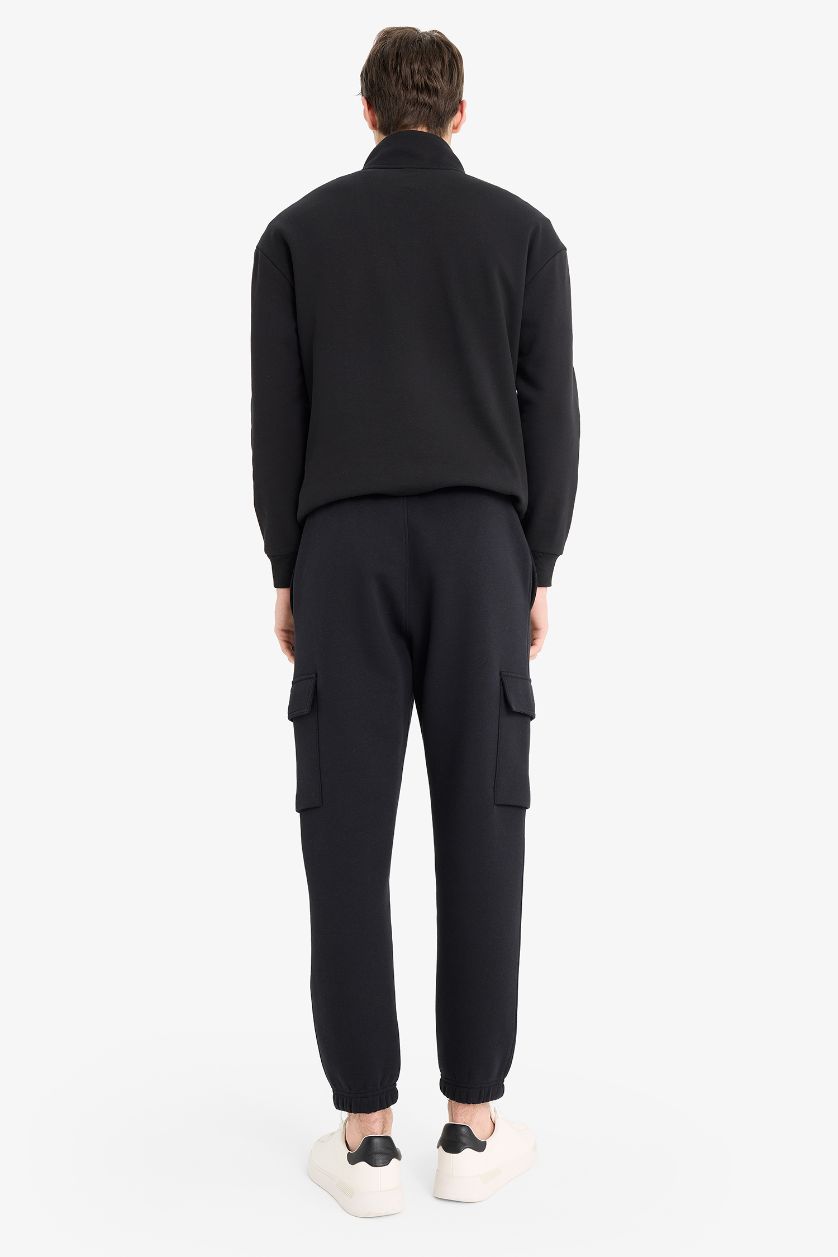 MAN Black Regular Fit Cargo Pants