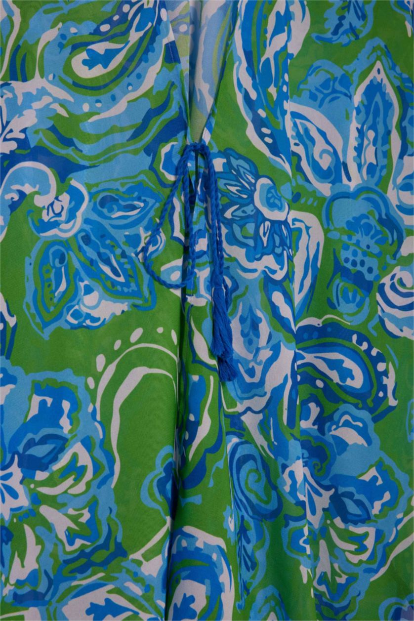 Woman Green Regular Fit Tropical Patterned Chiffon Beach Kimono
