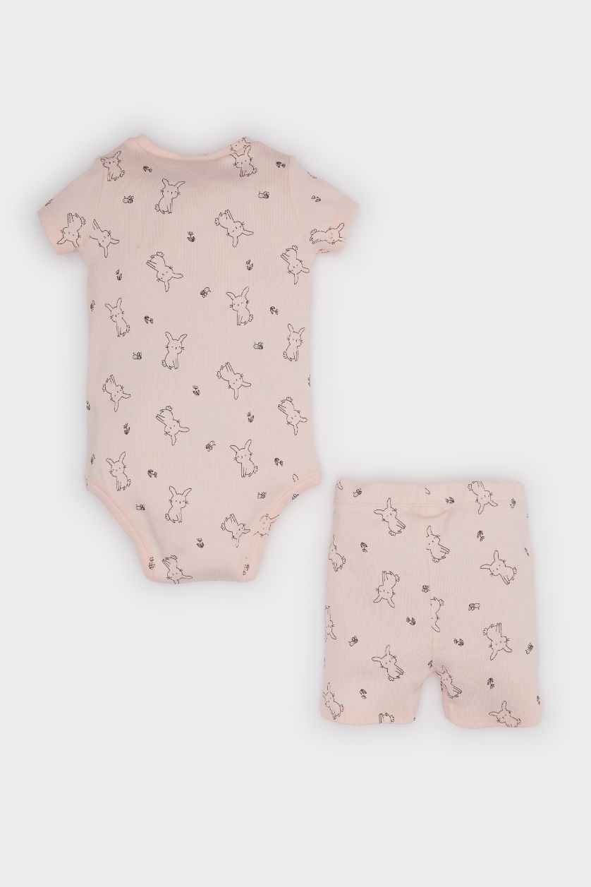 Kız Bebek Açık Pembe 2'li Takım Desenli Fitilli Kaşkorse Kısa Kollu Çıtçıtlı Body Beli Lastikli Şort Kız Bebek