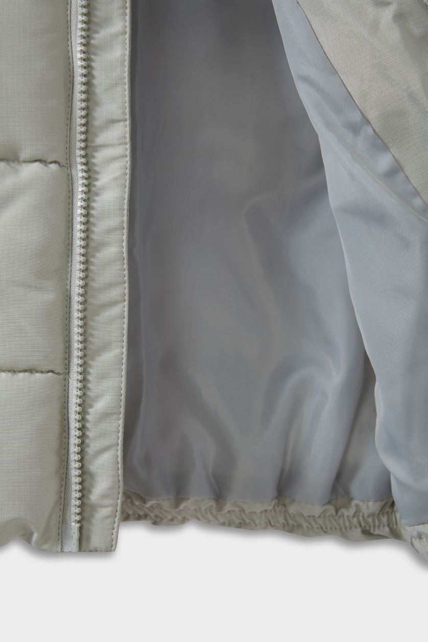 Erkek Bebek Açık Gri Su Geçirmez Kapüşonlu Fermuarlı Şişme Mont Erkek Bebek