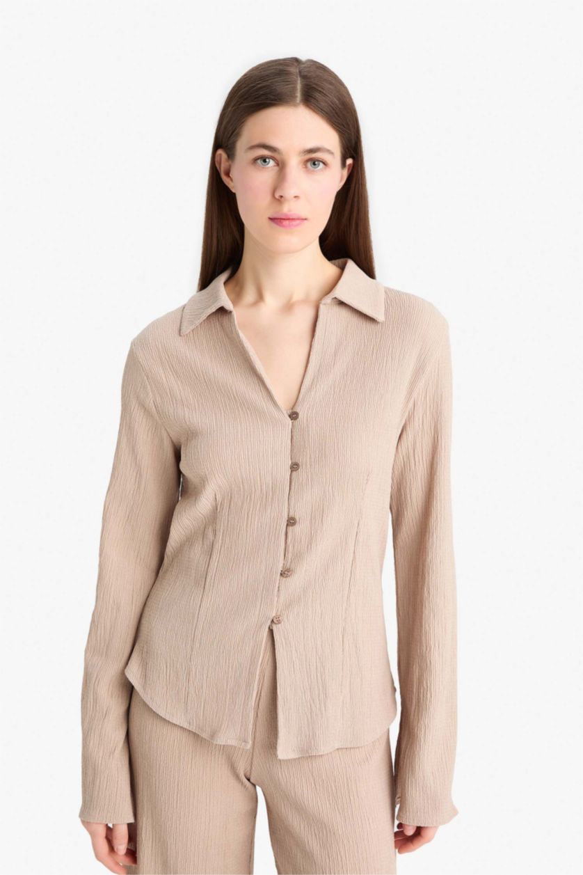 FEMME Beige Chemise en viscose froncée à manches longues