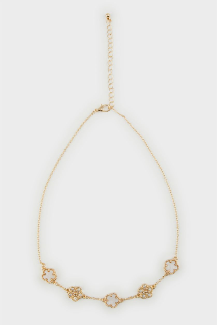 Woman White Woman White Floral Gold Necklace