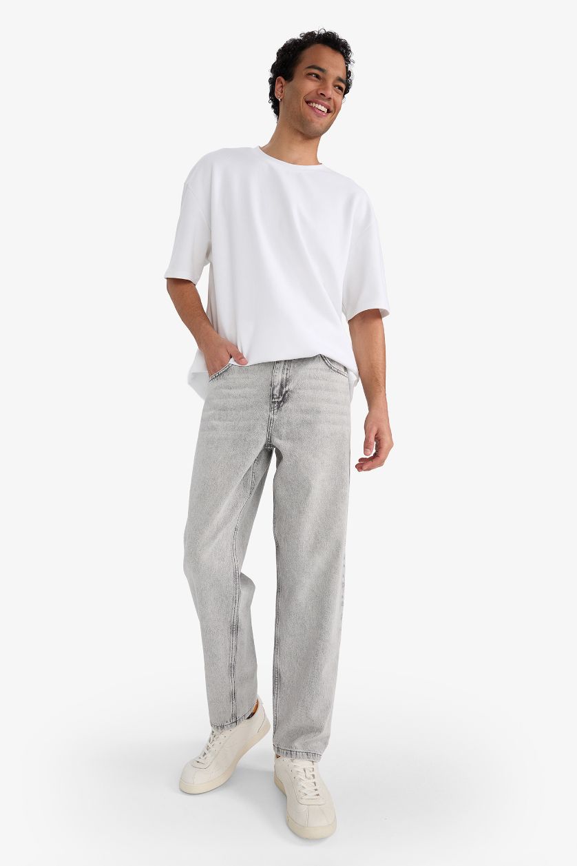 Erkek Açık Gri Relax Fit Düz Paça Jean Pantolon