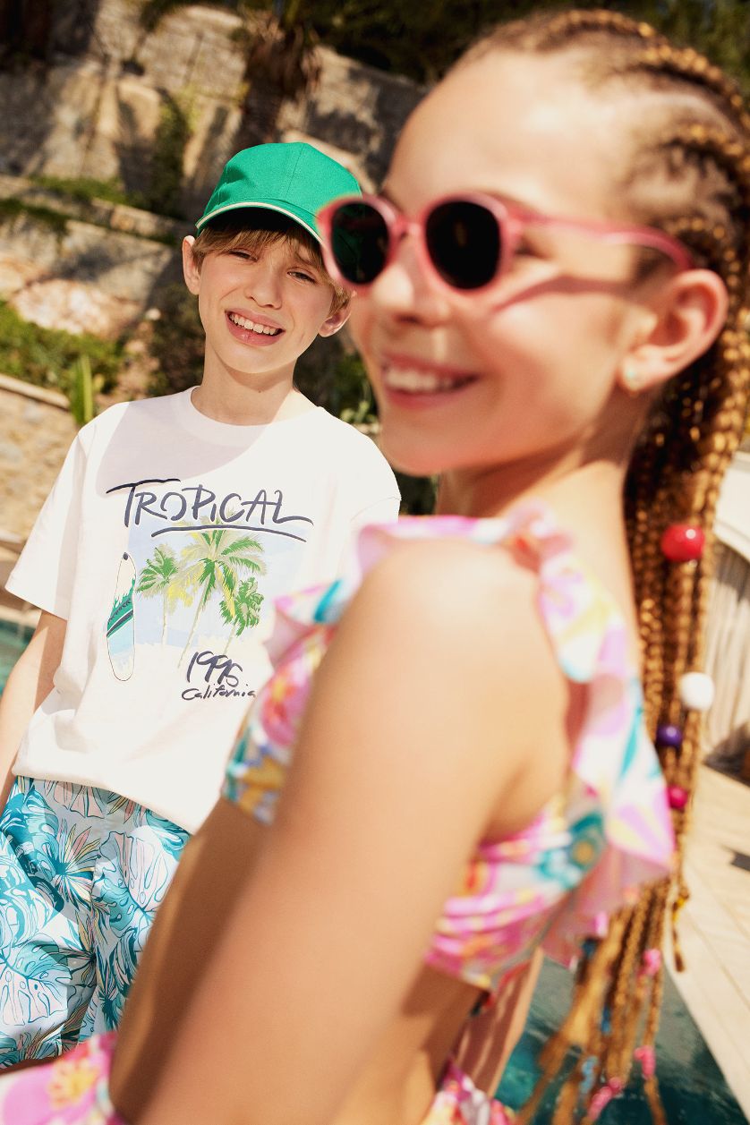 Erkek Çocuk - Genç Erkek Kırık Beyaz Bisiklet Yaka Baskılı Kısa Kollu Tişört Erkek Çocuk