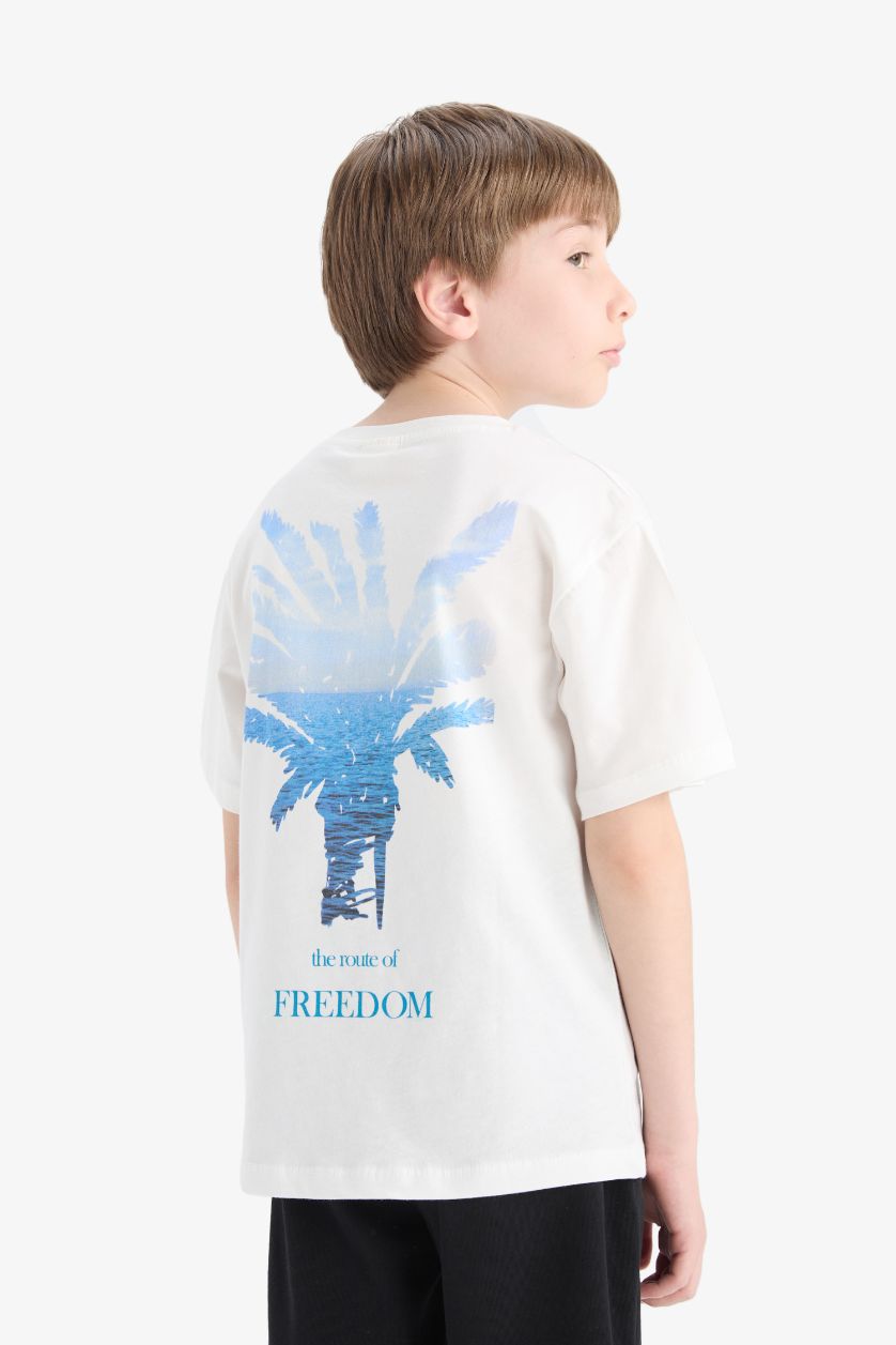 Erkek Çocuk - Genç Erkek Kırık Beyaz Bisiklet Yaka Sırt Baskılı Kısa Kollu Tişört Erkek Çocuk