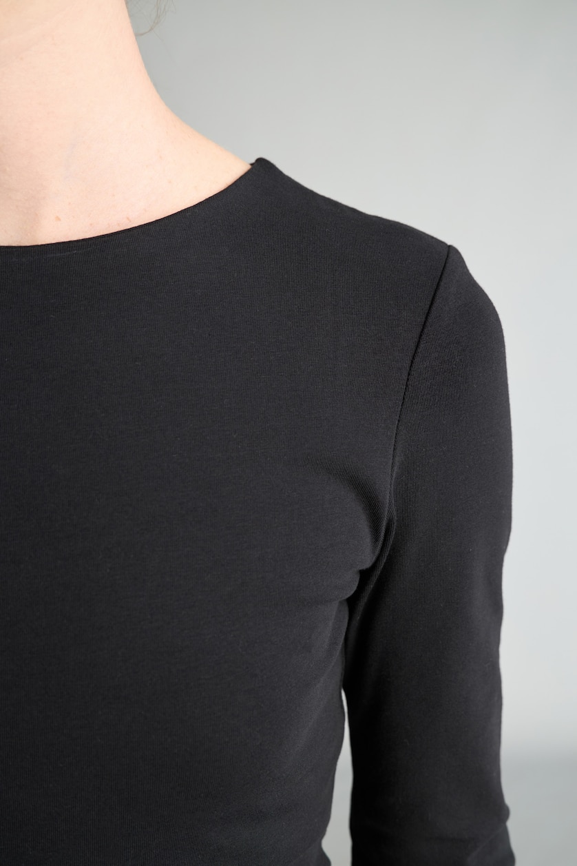 Әйелдерге қара Slim Fit боди