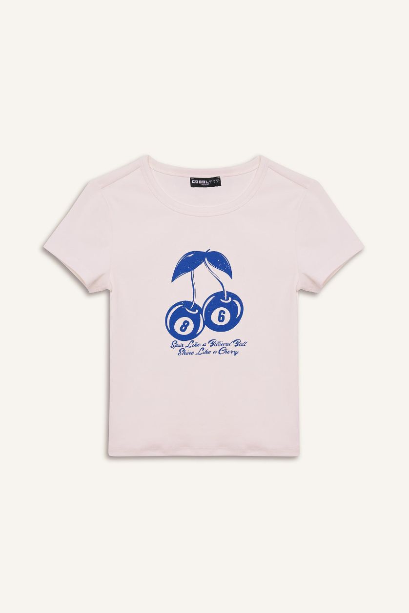 Kadın Kırık Beyaz Fitted Bisiklet Yaka Baskılı Ribana Kısa Kollu Tişört