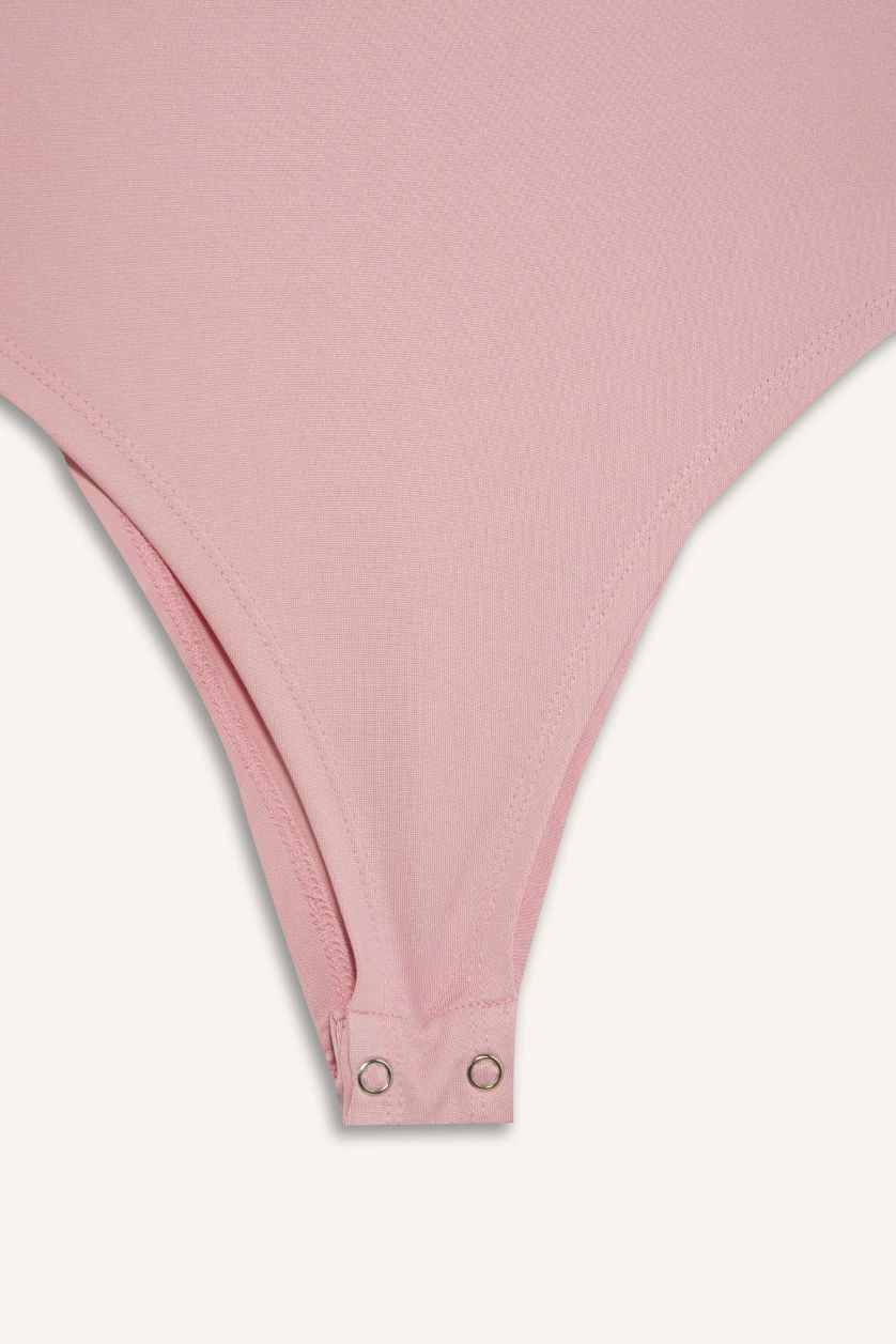 Kadın Açık Pembe Slim Fit Dar Kesim V Yaka Dantelli Çıtçıtlı Body