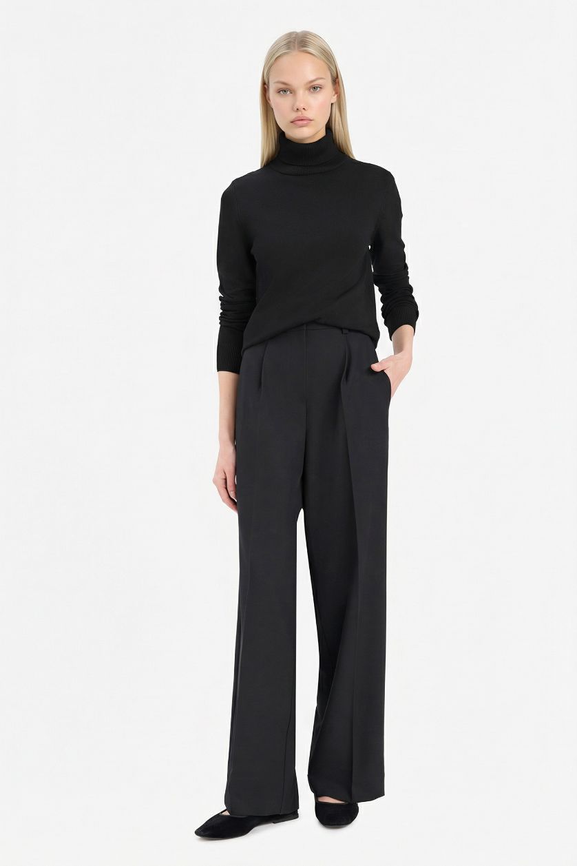 Kadın Siyah Regular Fit Yarım Balıkçı Yaka Triko Kazak