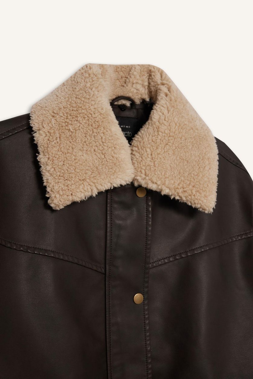 Kadın Kahve Çıkarılabilir Suni Kürk Yaka Dad Fıt Polo Yaka Tafta Suni Deri Mont