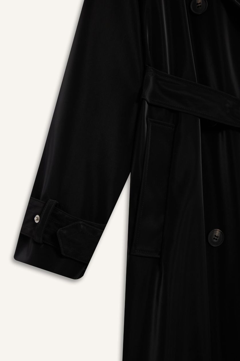 Kadın Siyah Regular Fit Suni Deri Kemerli Uzun Trençkot