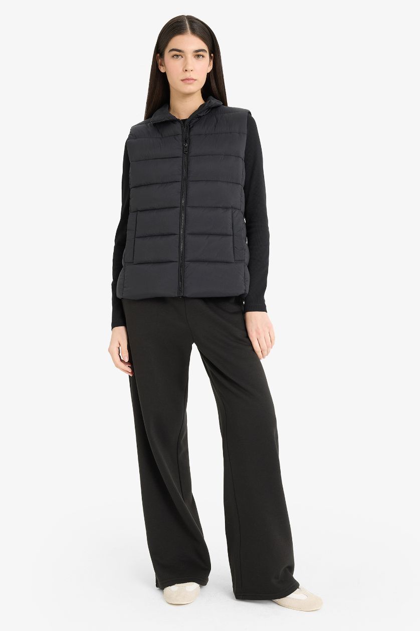 WOMAN Black Waterproof Zipered Vest