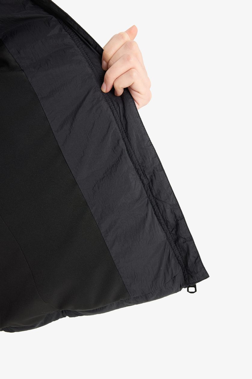 WOMAN Black Waterproof Zipered Vest