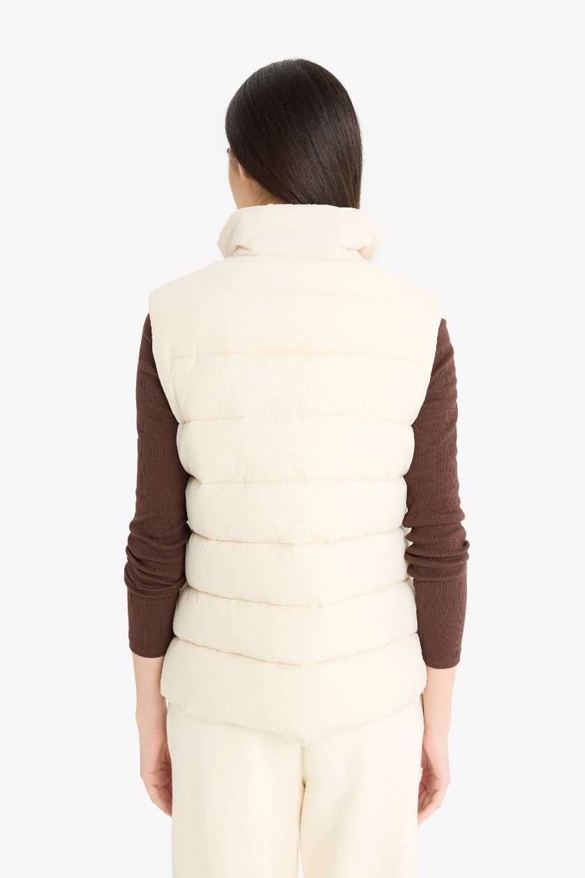 WOMAN Ecru Waterproof Zipered Vest