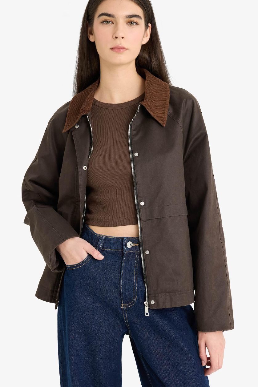 Kadın Kahve Su Geçirmez Relax Fit Kontrast Yaka Fermuarlı Mont