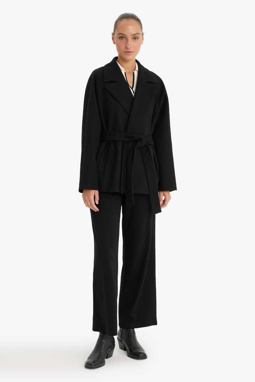 Kadın Siyah Regular Fit Kuşaklı Kaşe Kaban