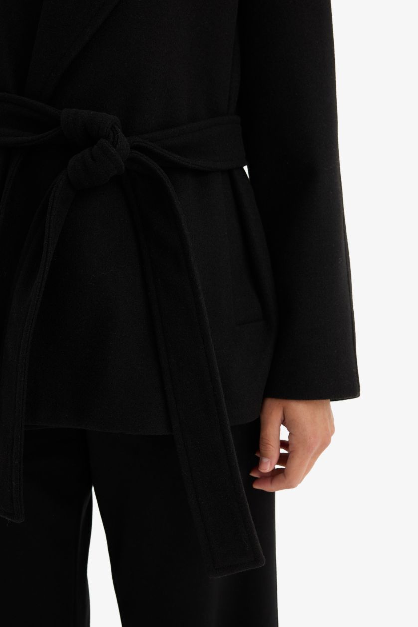 Kadın Siyah Regular Fit Kuşaklı Kaşe Kaban