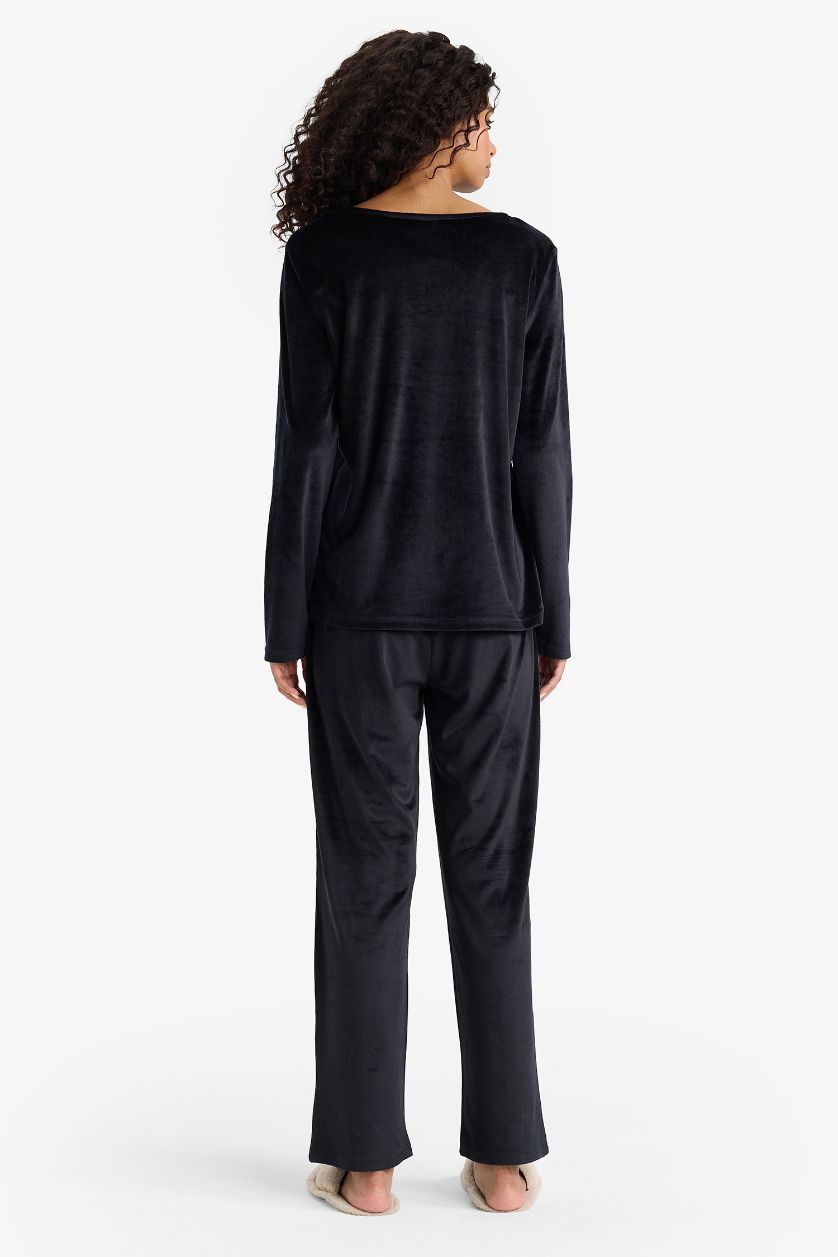 Kadın Siyah Pijama Takımı Regular Fit Uzun Kollu Velur Üst Uzun Alt