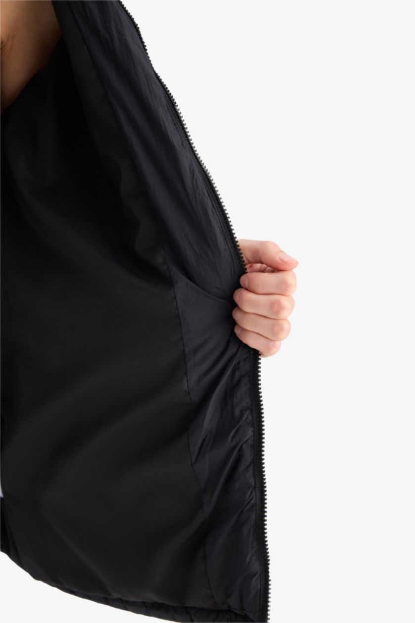 حريمي أسود جاكيت وتر بروف مبطن قصة عادية بكابيشون