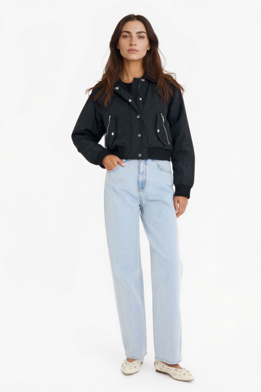 Kadın Siyah Su Geçirmez Regular Fit Polo Yaka Crop Fermuarlı Mont