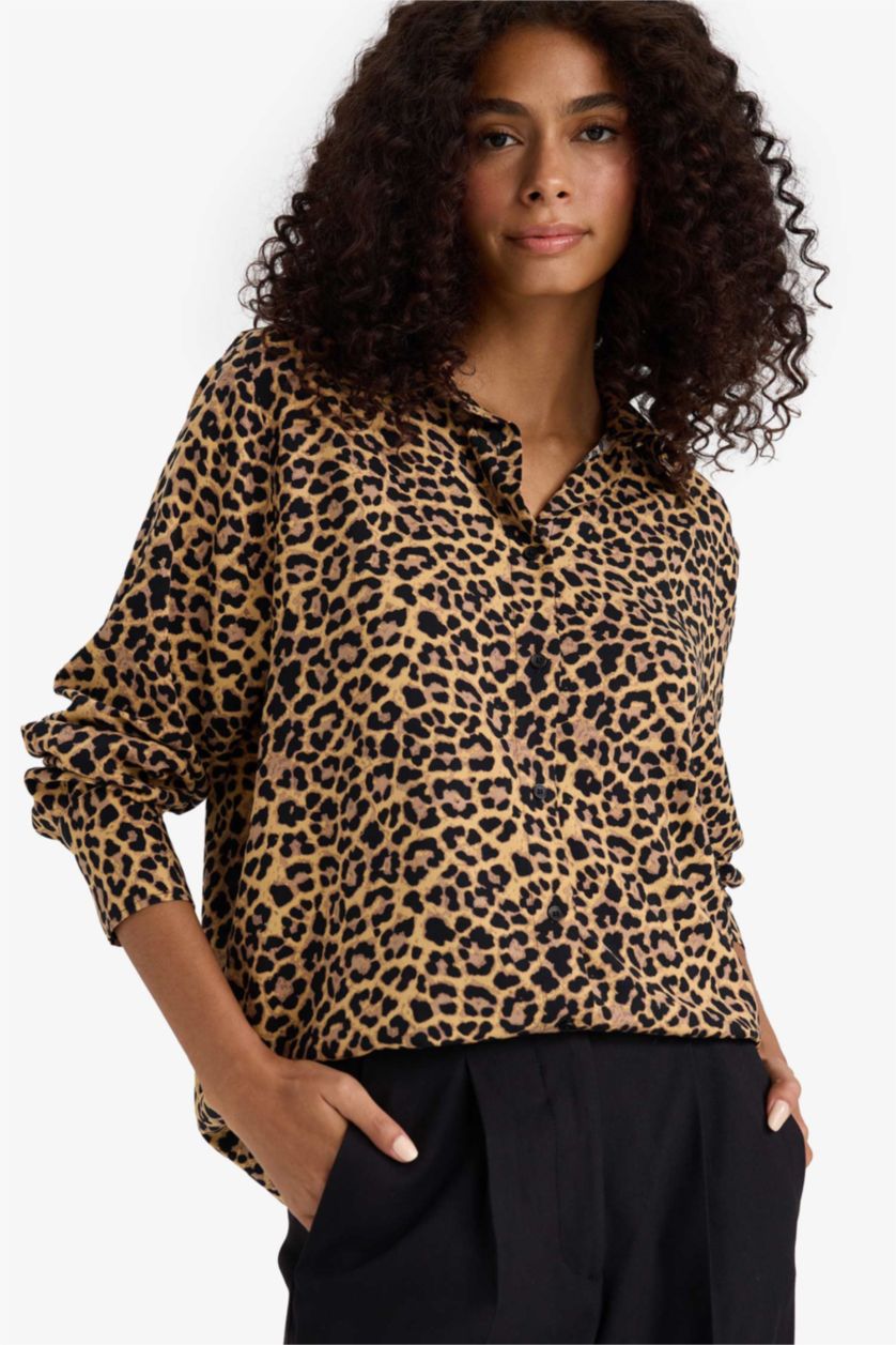 نساء بني تونيكة كم طويل مطبوعة اوفر سايز بياقة قميص