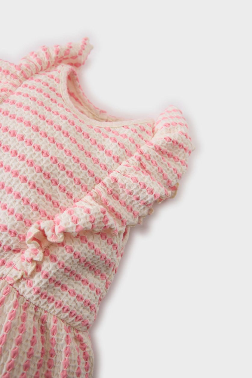 طفلة صغيرة زهري جمبسوت بيبي بناتي مخطط