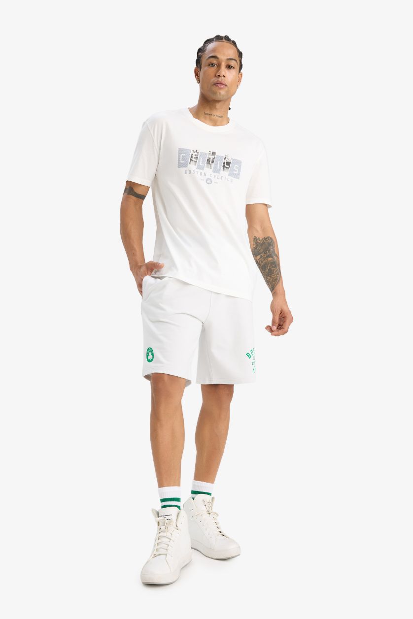 MAN Ecru Standard Fit Boston Celtics Licensed Crew Neck T-Shirt