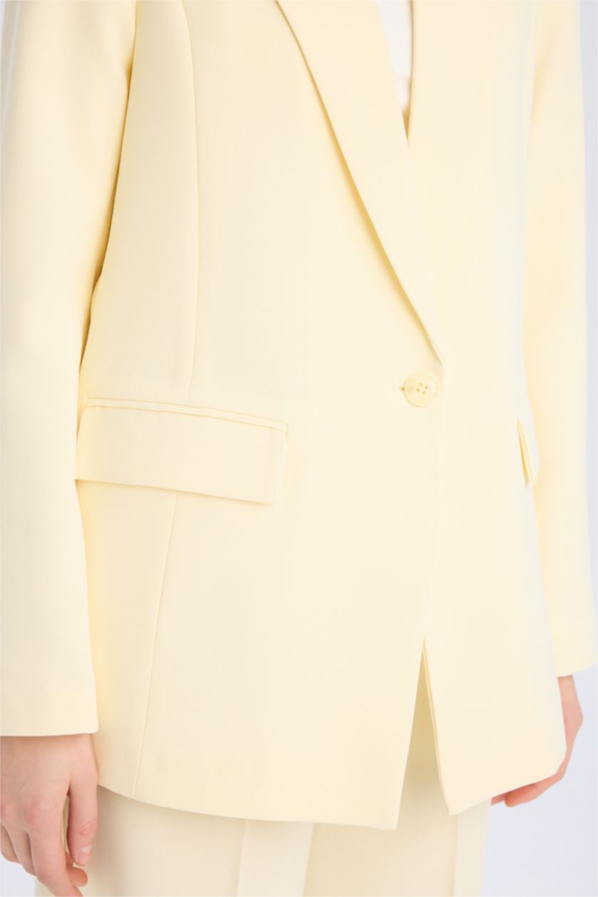 Kadın Açık Sarı Oversize Geniş Kalıp Krep Blazer Ceket