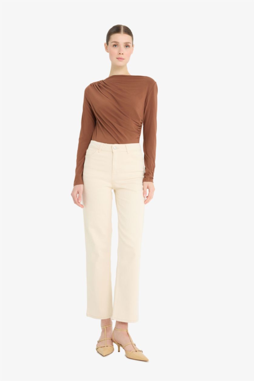 FEMME Beige Top slim à manches longues et col bateau